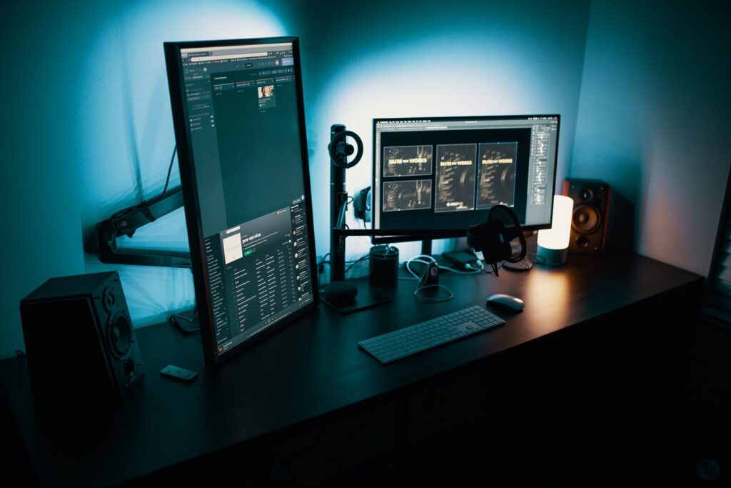 monitors-desktop